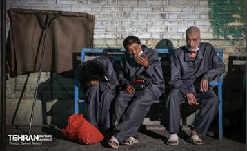 بازدید رئیس سازمان مدیریت بحران شهرداری تهران از گرمخانه خاوران 60