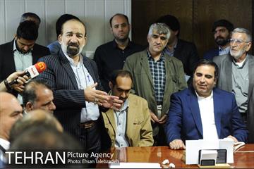 دیدار صمیمانه کارکنان شهرداری تهران با عیسی شریفی 35