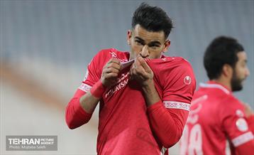 دیدار تیم های فوتبال پرسپولیس تهران و تراکتور سازی تبریز 6