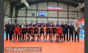 دیدار تیم های والیبال سایپا تهران و خاتم اردکان