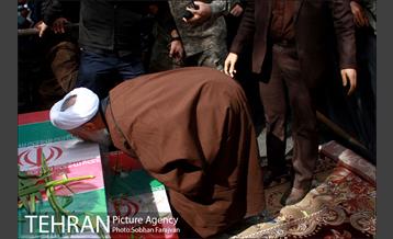 تشییع سه شهید گمنام در میدان فاطمی 27