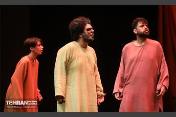 نمایش آئینی مذهبی «در انتظار...» 57