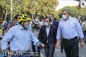 بازدید سفرای اروپایی و شهردار تهران از موزه صلح 14
