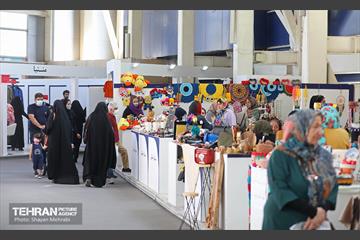 هفدهمین نمایشگاه زنان و تولید ملی 8