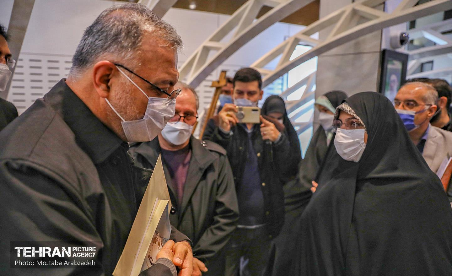 نشست هم اندیشی شهردار تهران با نخبگان منطقه 2