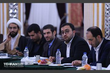 دیدار وزیر آموزش و پرورش با شهردار تهران 10