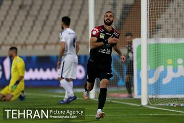 دیدار تیم های فوتبال پرسپولیس و پیکان  14