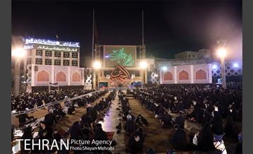 مراسم شام غریبان در میدان امام حسین(ع) 18