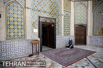 مراسم دعای عرفه در امامزاده زید(ع) بازار 28