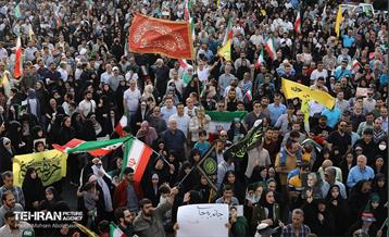 اجتماع مردمی در اعتراض به حمله آمریکا به تاسیسات هسته‌ای ایران 15