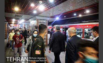 رونمایی از نشریه همشهری مترو 31