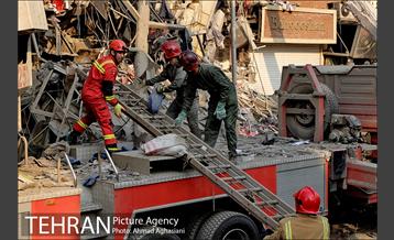 ساختمان پلاسکو فرو ریخت -4 4