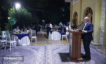 نشست شهردار تهران با اهالی شعر و ادب 13