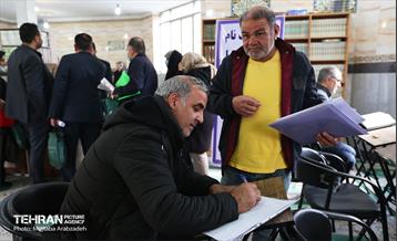 قرار خدمت؛ دیدار مردمی شهردار تهران در مسجد جامع مسعودیه 23