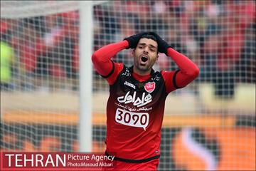 دیدار تیم های فوتبال استقلال و پرسپولیس