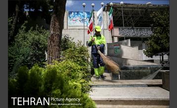 آماده سازی دانشگاه تهران برای نماز جمعه 18