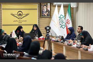 نشست هم‌اندیشی بانوان تاکسیران سرپرست خانوار 27
