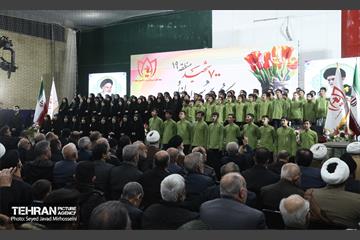 اوالین کنگره سرداران و 700 شهید منطقه 19 2