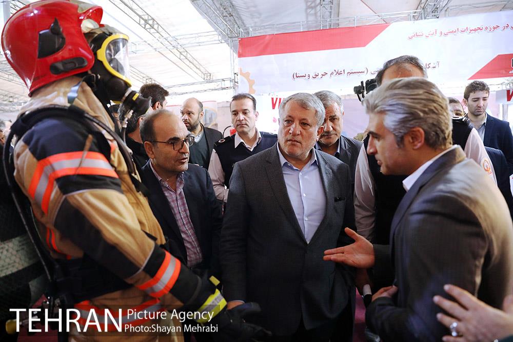 همایش و نمایشگاه حمایت از رونق تولید ملی در حوزه تجهیزات ایمنی و آتش نشانی 6