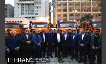 آیین اهدا ماشین آلات تهیه شده توسط شهرداری تهران به مناطق زلزله زده استان کرمانشاه 35