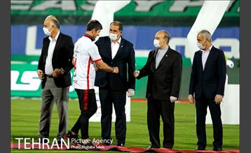 قهرمانی تیم فوتبال پرسپولیس در رقابت‌های لیگ برتر فوتبال 8