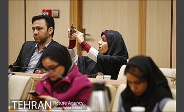 نشست خبری معاون توسعه منابع انسانی 5