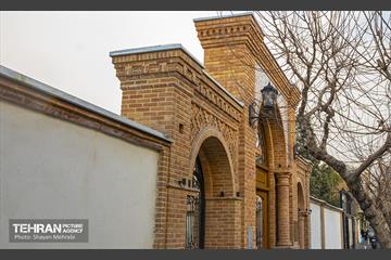 عمارت ظهیرالاسلام 37