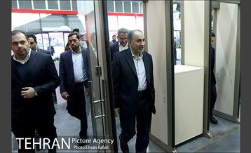 بازدید دکتر نجفی از مجموعه دیجی کالا‎ 2