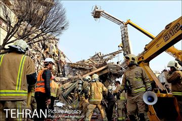 ساختمان پلاسکو فرو ریخت -4 15