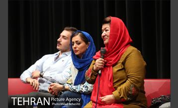 نقد فیلم زیر سقف دودی در فرهنگسرای ارسباران‎ 17