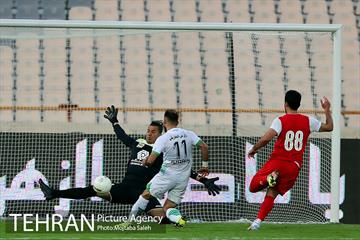 دیدار تیم های فوتبال پرسپولیس و ذوب آهن 29