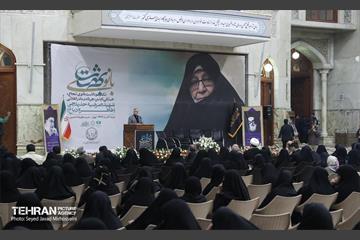 مراسم سالگرد درگذشت مرحومه دباغ 8