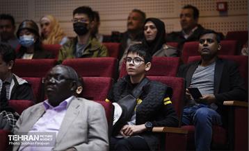 بازدید سفرای خارجی از منطقه ۲۱ 29