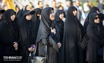 آیین بدرقه جاماندگان اربعین در میدان امام حسین(ع) 33