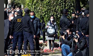 مراسم خاکسپاری پیکر محمدرضا شجریان در توس 13