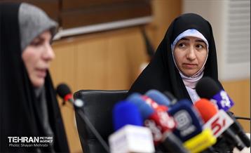 نشست خبری ویژه برنامه‌های گرامیداشت هفته زن و روز مادر 4