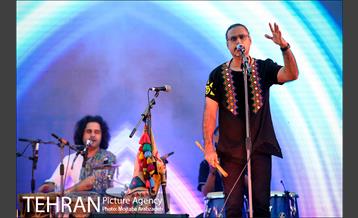 اجرای گروه موسیقی لیان در برج میلاد 18