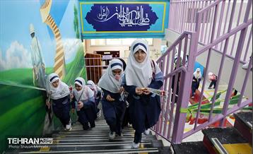 آغاز سال تحصیلی جدید در دبستان شاهد حضرت زینب(س) 14