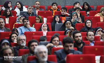 اختتامیه پنجمین جایزه داستان تهران 50