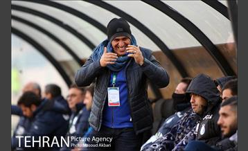 دیدار استقلال و پدیده در لیگ برتر فوتبال