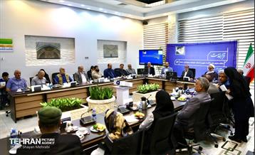 ملاقات معاون مالی و اقتصاد شهری با نخبگان، فرهنگیان و ورزشکاران منطقه 12 28