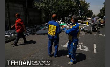 رفع خطر طبقه سوم پاساژ 102 در خیابان امام خمینی(ره)  36