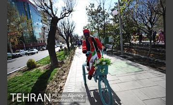 بازدید معاونین شهرداری تهران از نوروزگاه بلوار کشاورز 24