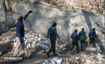 اجرای طرح ضربتی پاکسازی دره فرحزاد 11