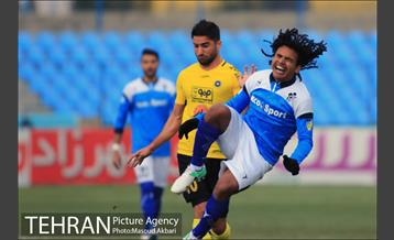 دیدار تیم‌های فوتبال پیکان تهران - سپاهان اصفهان 1