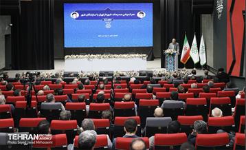 هم اندیشی صمیمانه شهردار تهران با سازندگان شهر 21