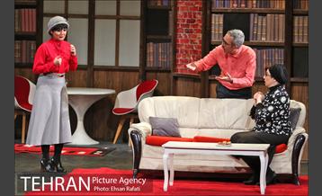 نمایش یک ساعت آرامش در تماشاخانه ایرانشهر 28