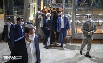 بازدید مهمانان سی و پنجمین کنفرانس بین‌المللی وحدت اسلامی از برج میلاد 7