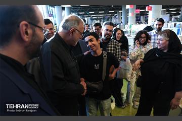 بازدید شهردار تهران از رویداد "اردی‌بهشت کتاب" 24