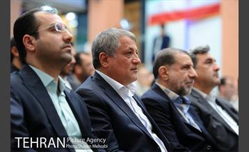 تجلیل از خبرنگاران و عکاسان عرصه دفاع مقدس با حضور شهردار تهران 19